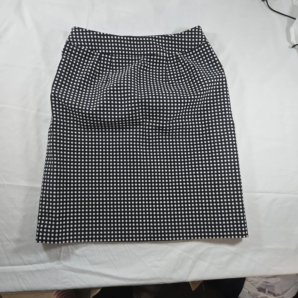 Ann Taylor Monochrome Polka Dot Pencil Skirt